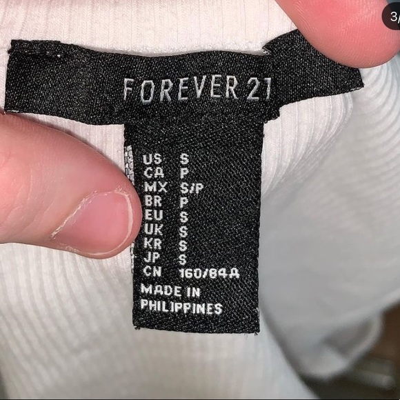 “BYE” Cropped Tank - Picture 3 of 3